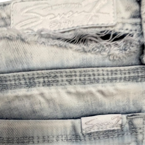 Seven7 5-Pocket Acid Washed Ankle Cropped Jeans Leggings Women’s Size 29. - Picture 3 of 9